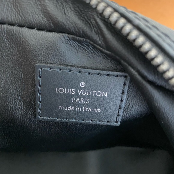 Louis Vuitton Toilet Pouch PM Monogram Eclipse Canvas - Picture 9 of 14